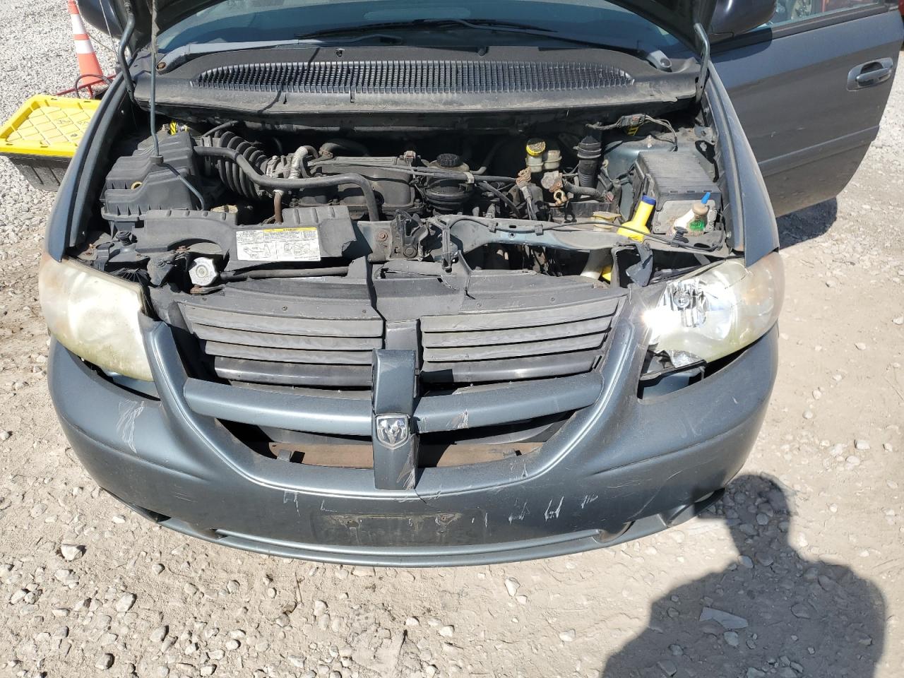 2D8GP44L65R477181 2005 Dodge Grand Caravan Sxt