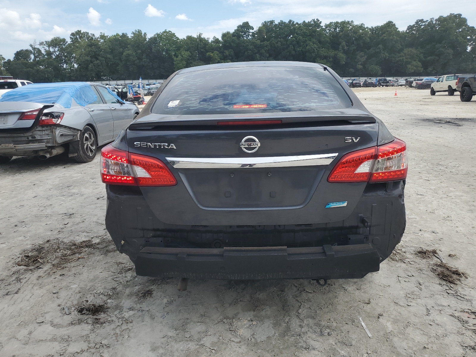 2014 Nissan Sentra S vin: 1N4AB7AP1EN854868