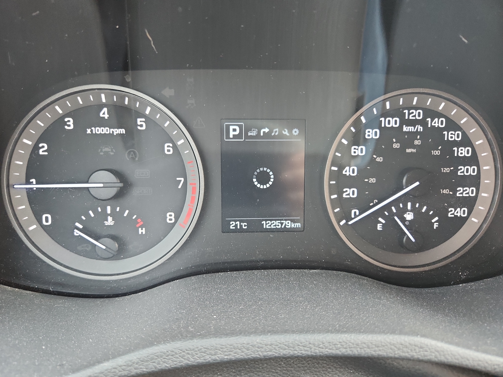 KM8J2CA43JU639545 2018 Hyundai Tucson Se