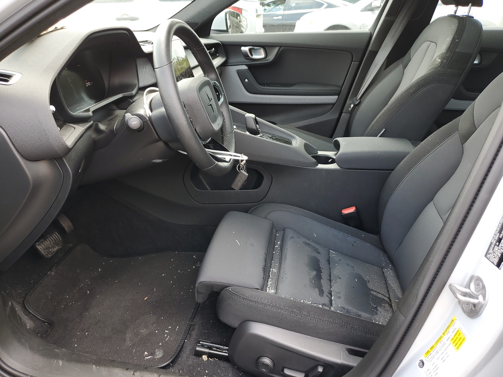 YSMED3KA9PL120832 2023 Polestar 2