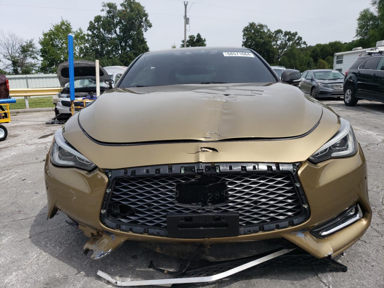 2017 Infiniti Q60 - Image 5