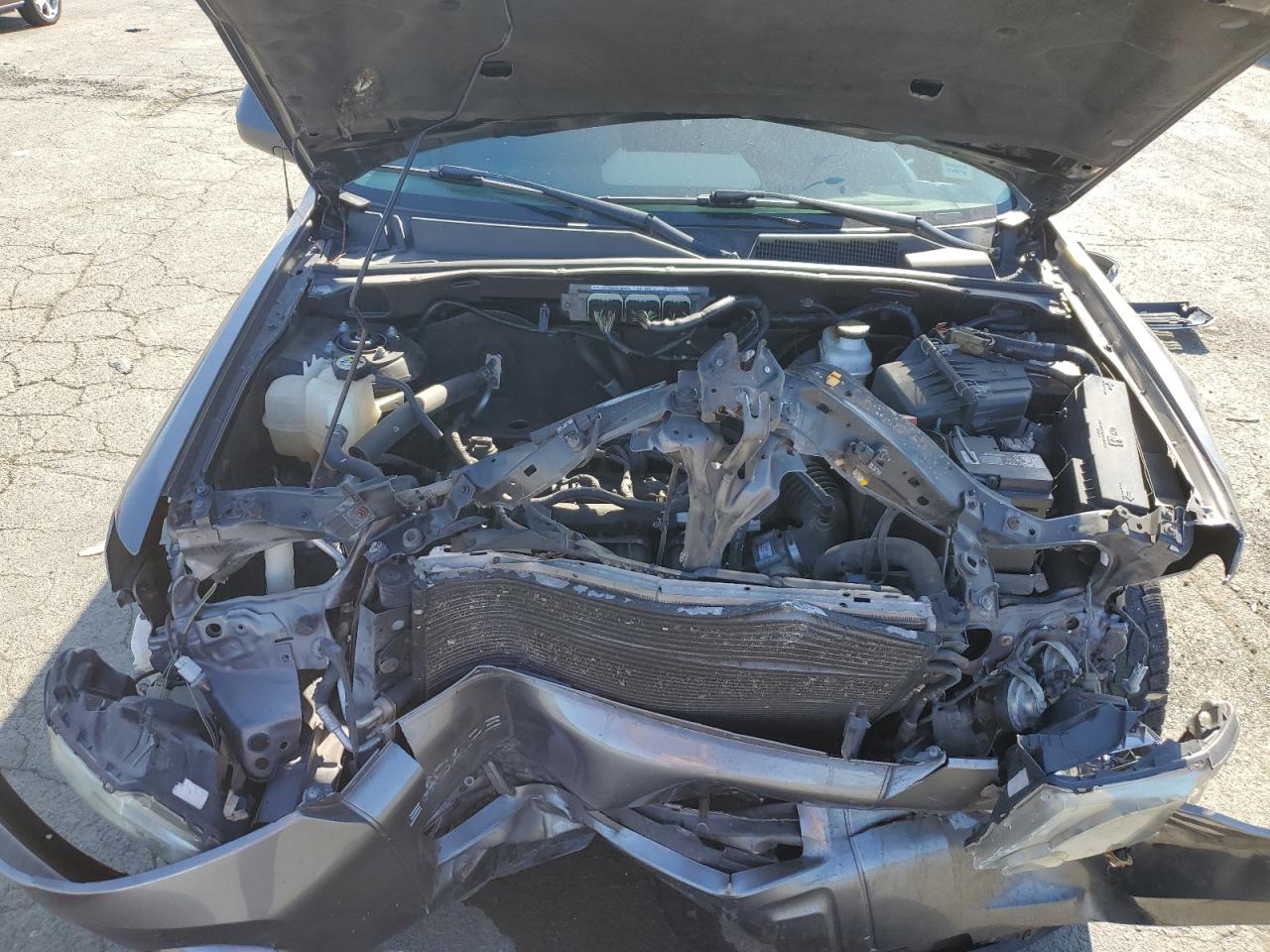 2010 Ford Escape - Image 12