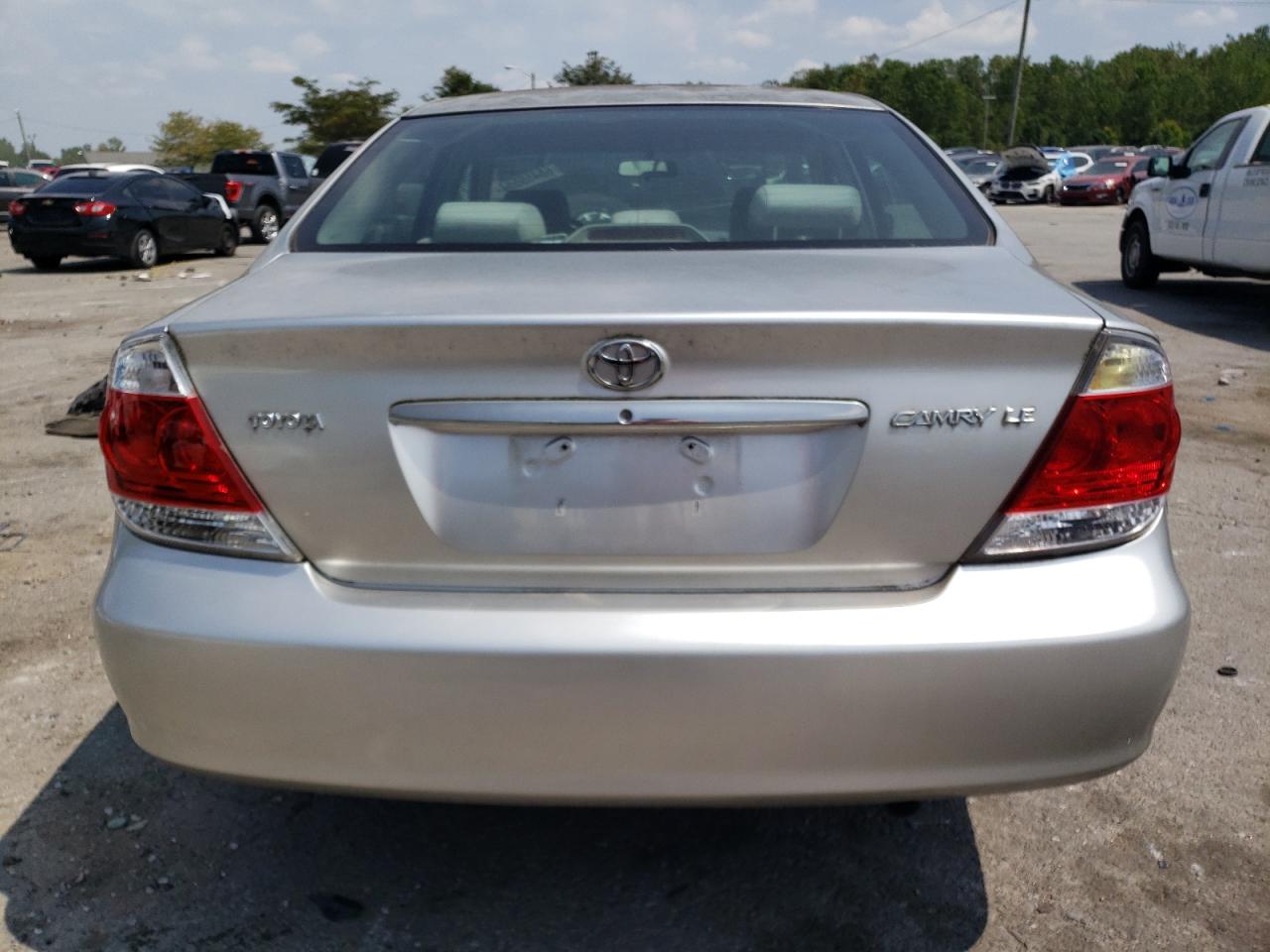 4T1BE32K45U061146 2005 Toyota Camry Le