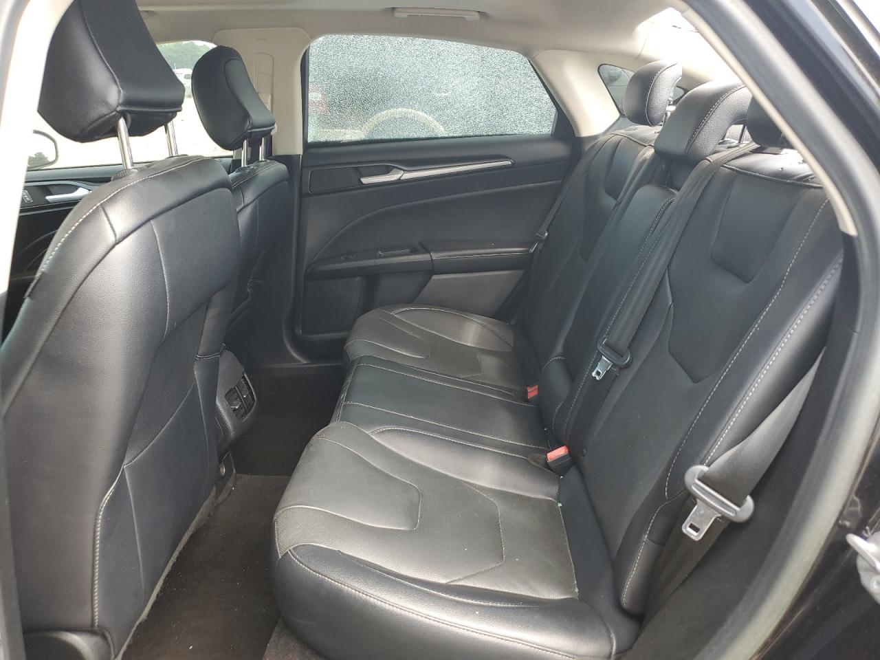 2020 Ford Fusion - Image 10