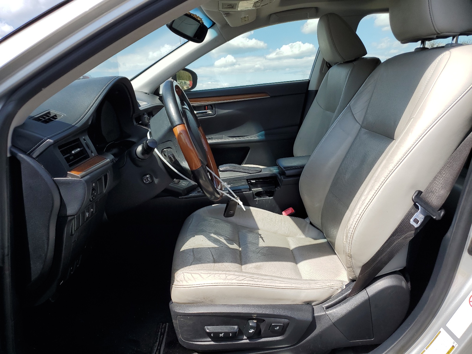 JTHBW1GG4D2026562 2013 Lexus Es 300H