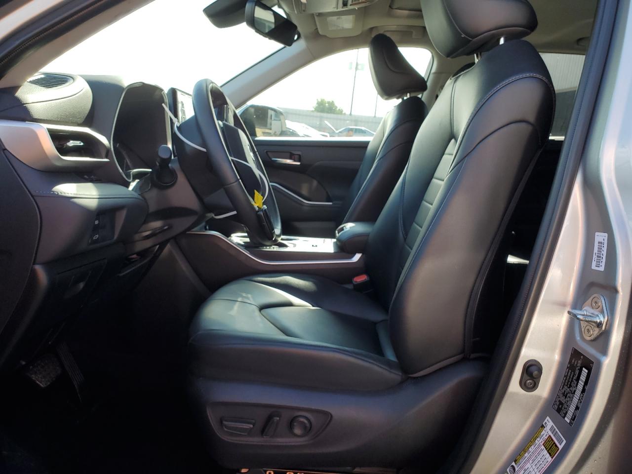 2022 Toyota Highlander Xle VIN: 5TDGZRAH8NS107329 Lot: 68504814