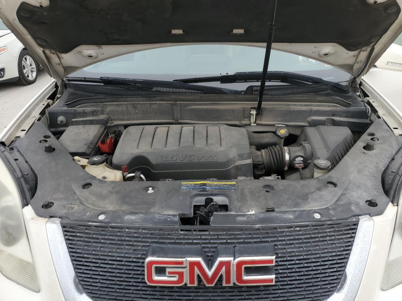 1GKEV337X8J307574 2008 GMC Acadia Slt-2