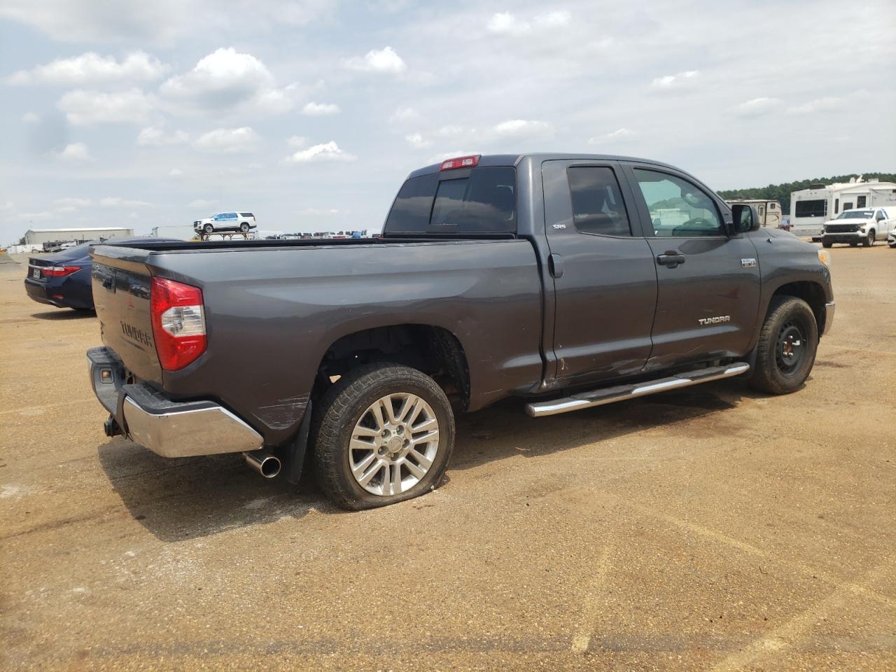 2014 Toyota Tundra - Image 3
