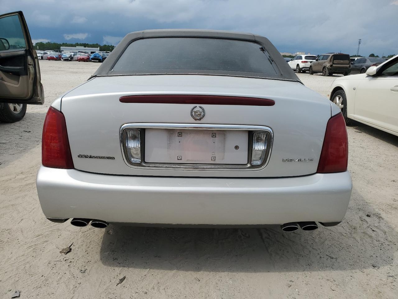 2001 Cadillac Deville VIN: 1G6KD54YX1U267606 Lot: 67295714