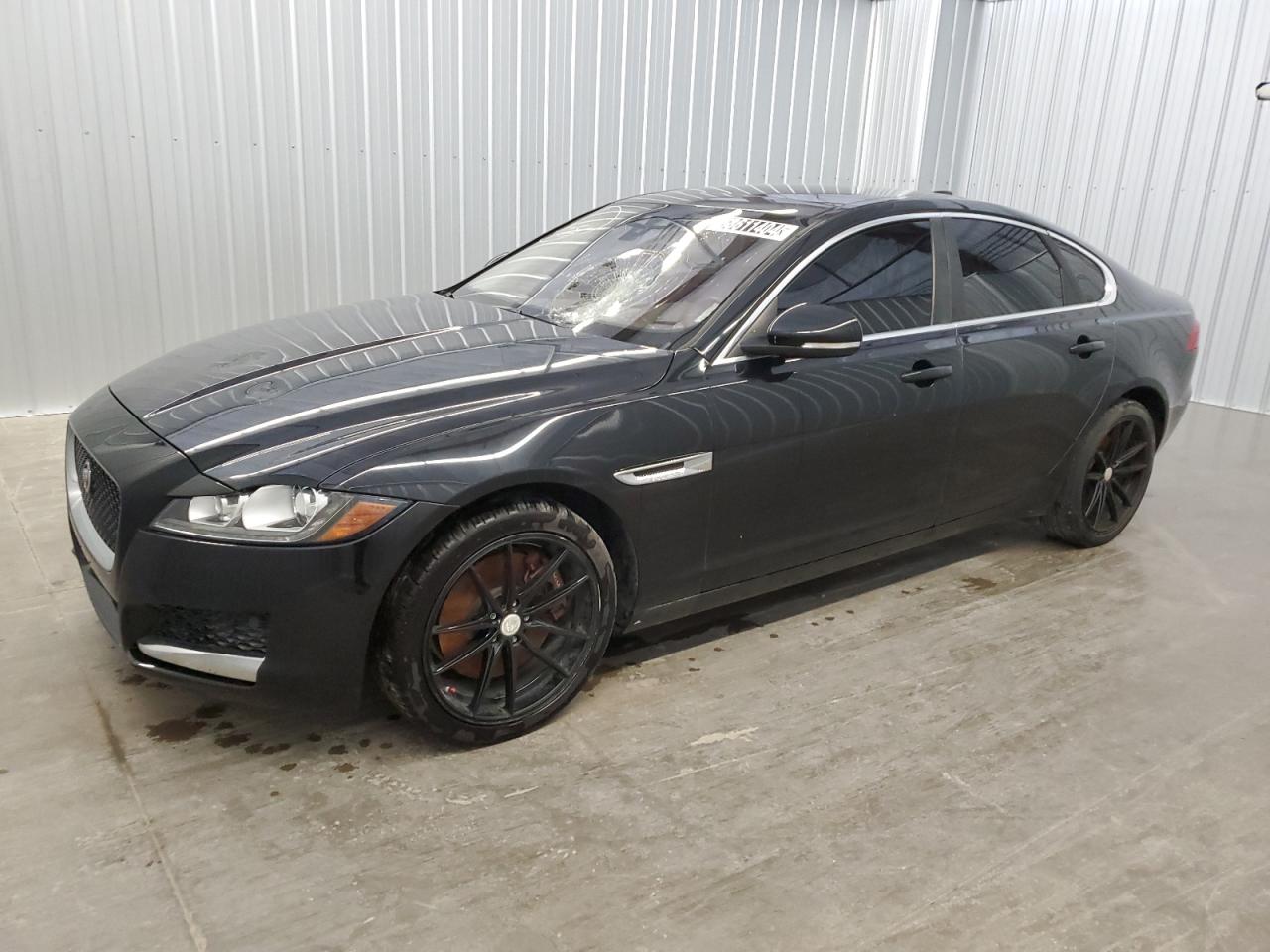 2017 Jaguar Xf VIN: SAJBR4BV0HCY33260 Lot: 68611404