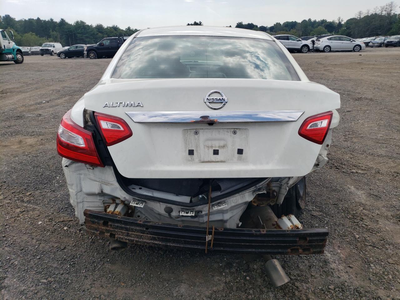 2017 Nissan Altima 2.5 VIN: 1N4AL3AP5HC147360 Lot: 69398954