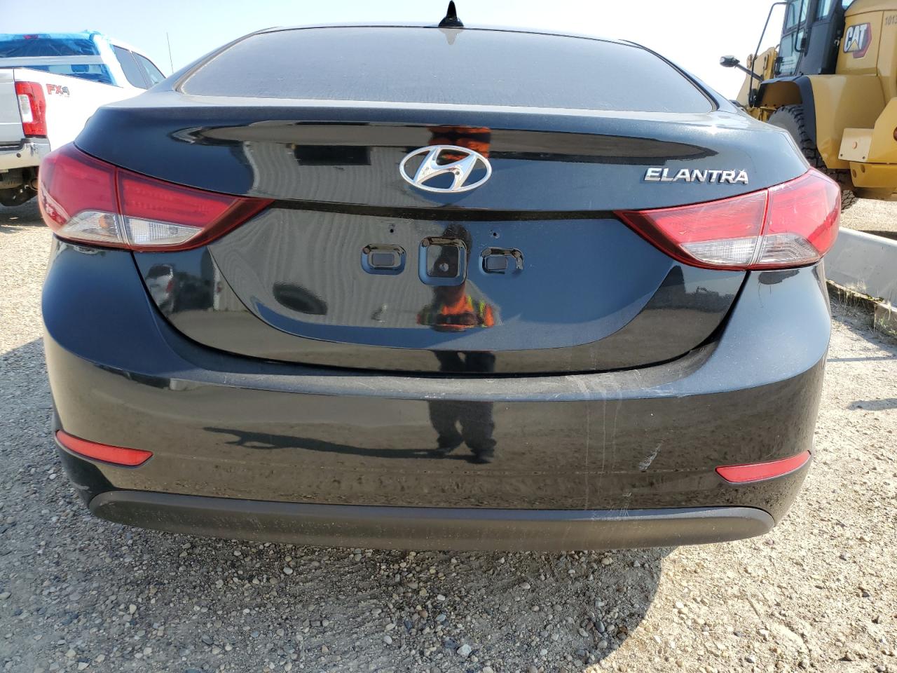 2015 Hyundai Elantra Se VIN: 5NPDH4AE3FH557654 Lot: 66926604