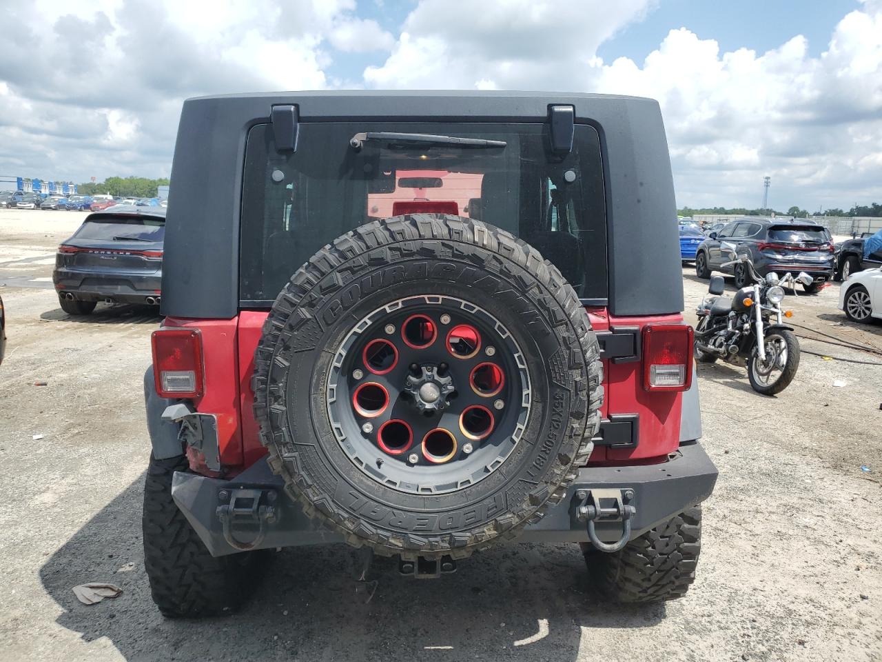 2007 Jeep Wrangler X VIN: 1J4FA24187L128060 Lot: 68185274