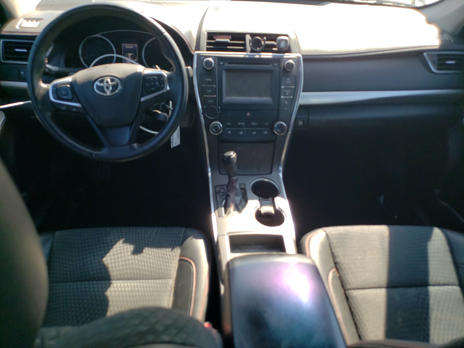 4T1BF1FK2FU097124 2015 Toyota Camry Le