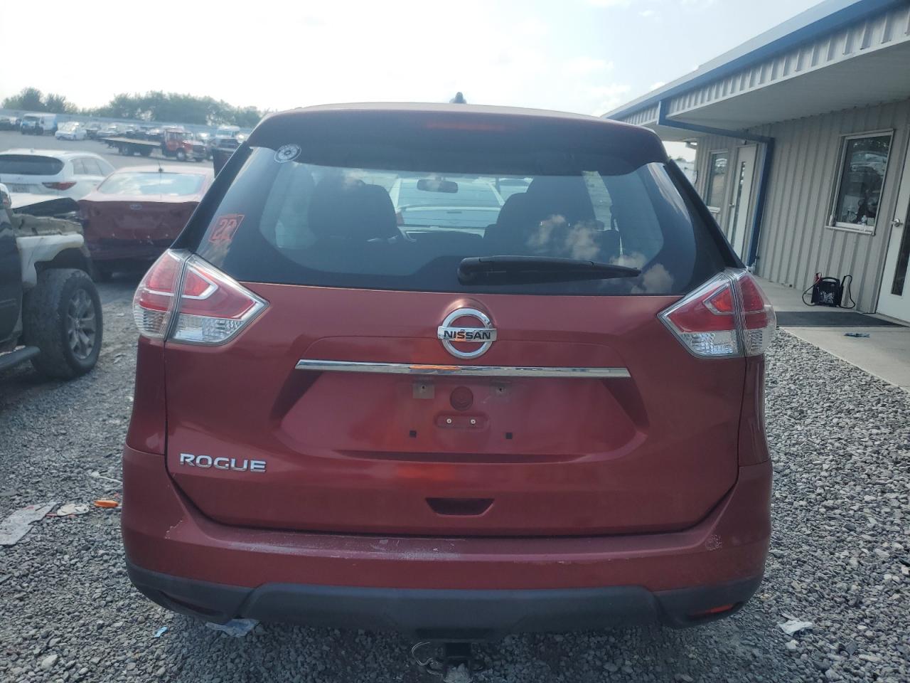 2016 Nissan Rogue S VIN: KNMAT2MT4GP689585 Lot: 65915614