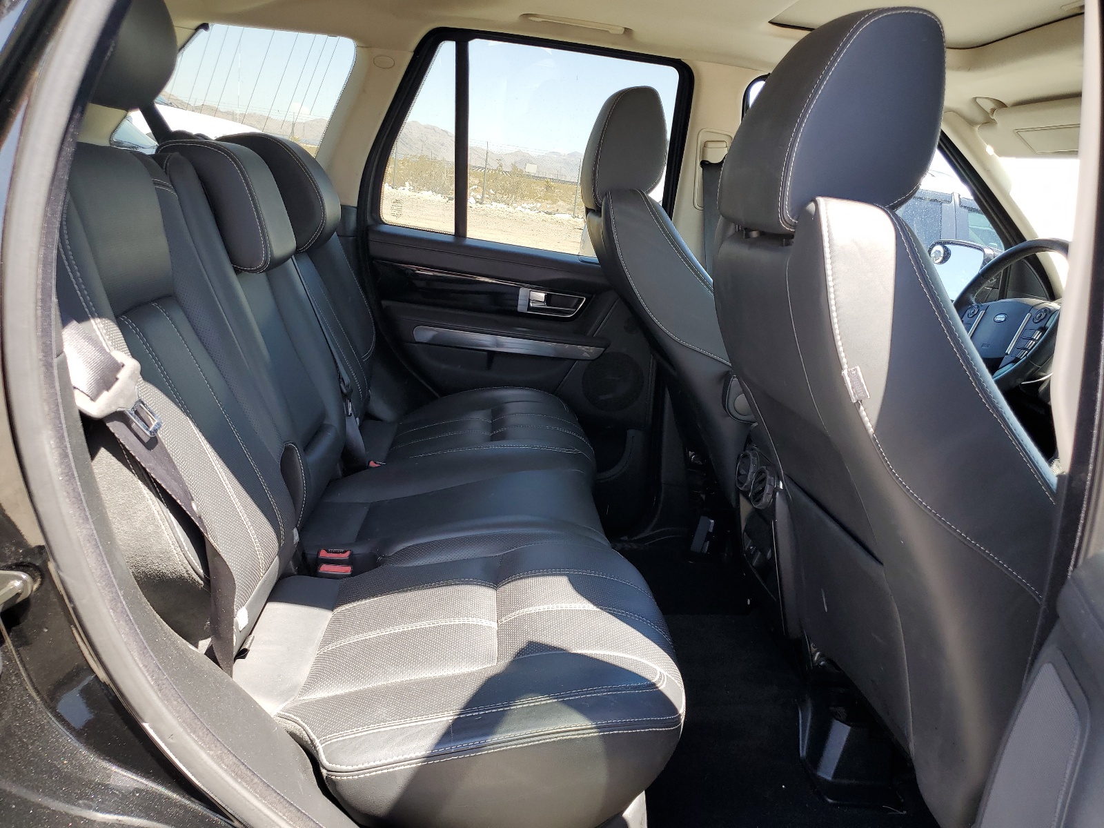 SALSK2D47BA270182 2011 Land Rover Range Rover Sport Lux