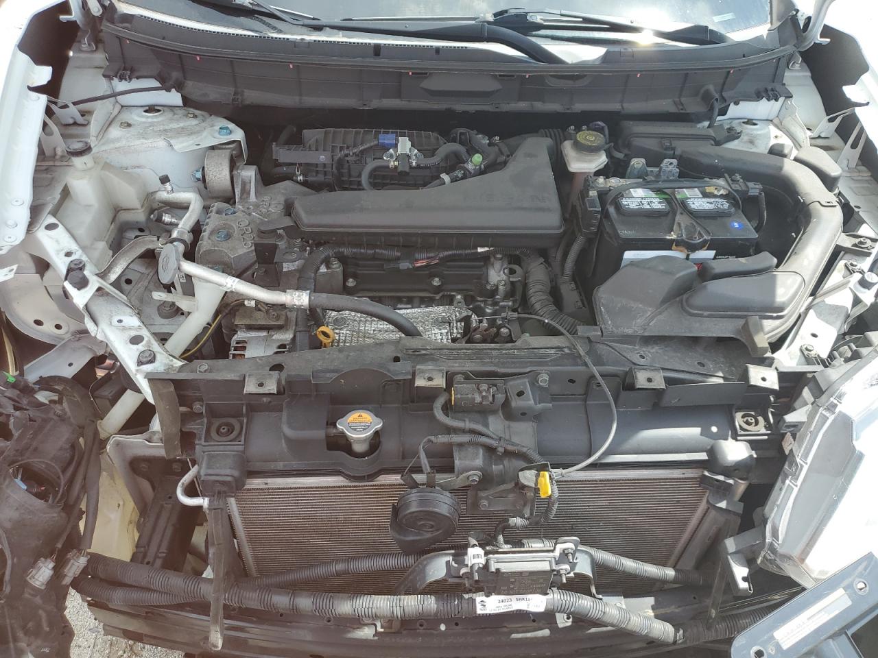 2017 Nissan Rogue - Image 13