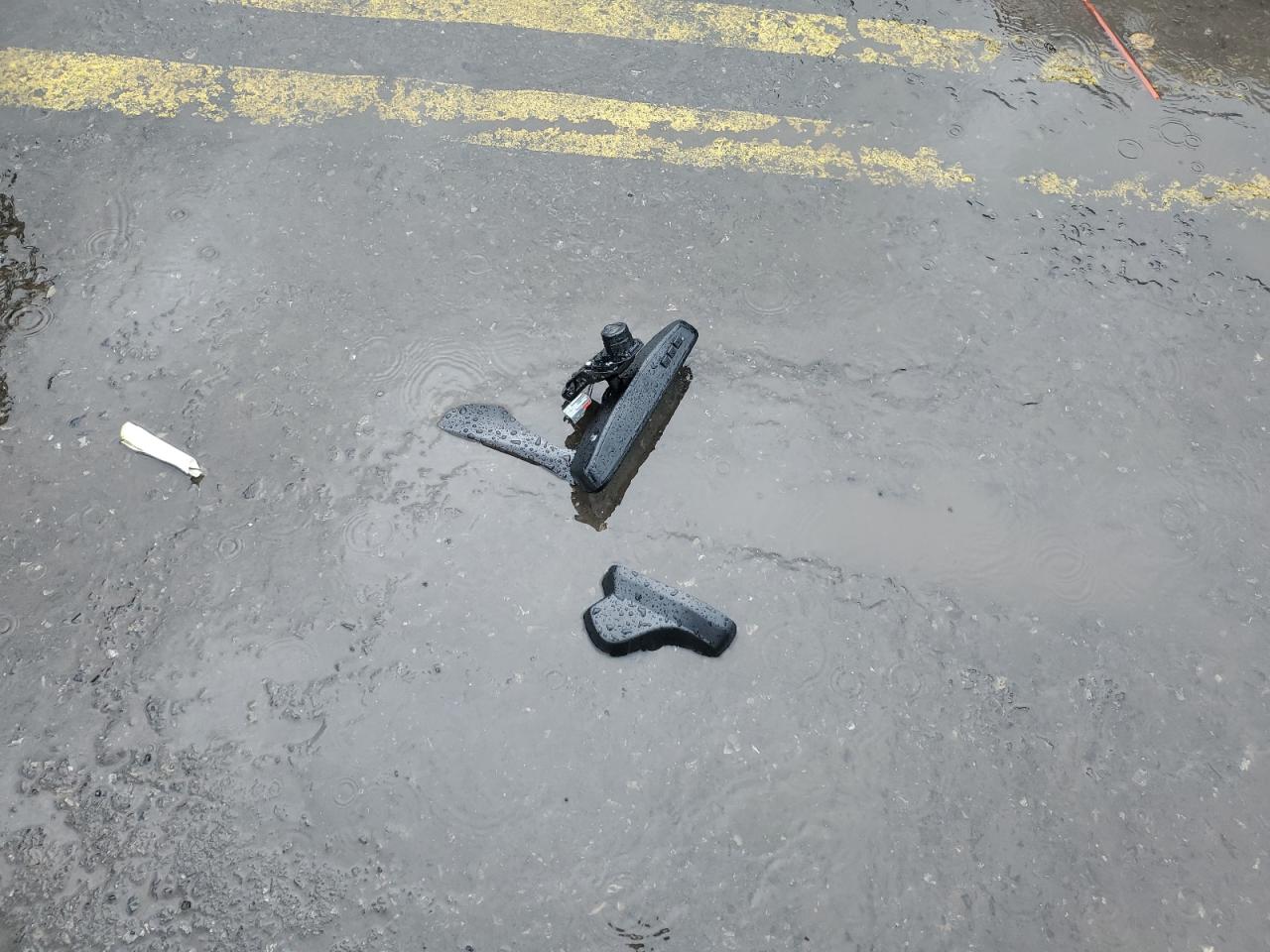 2012 Land Rover Range Rover Hse Luxury VIN: SALMF1E4XCA392347 Lot: 64210874