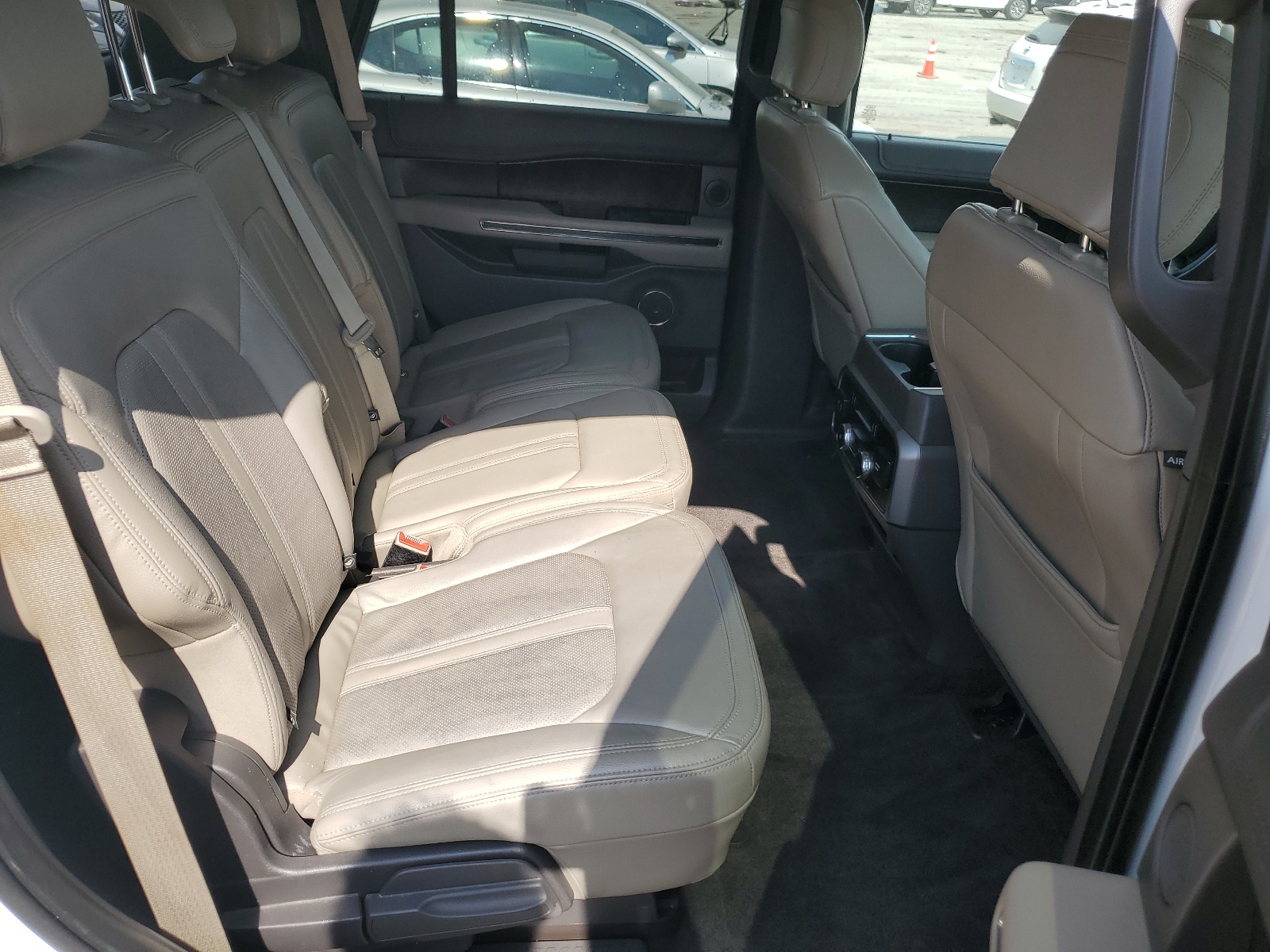 1FMJU1KT4JEA11072 2018 Ford Expedition Limited