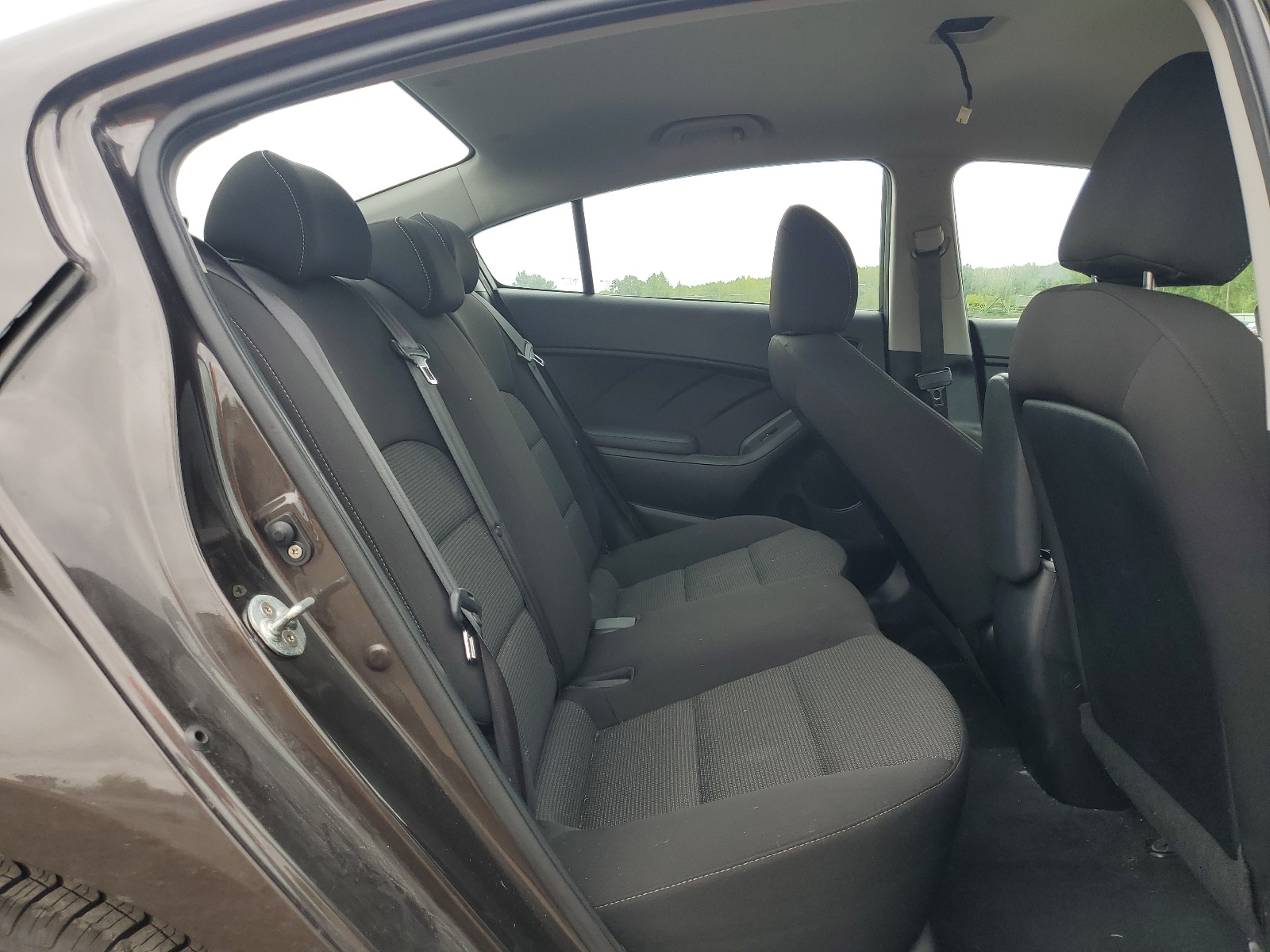 3KPFK4A73JE214383 2018 Kia Forte Lx