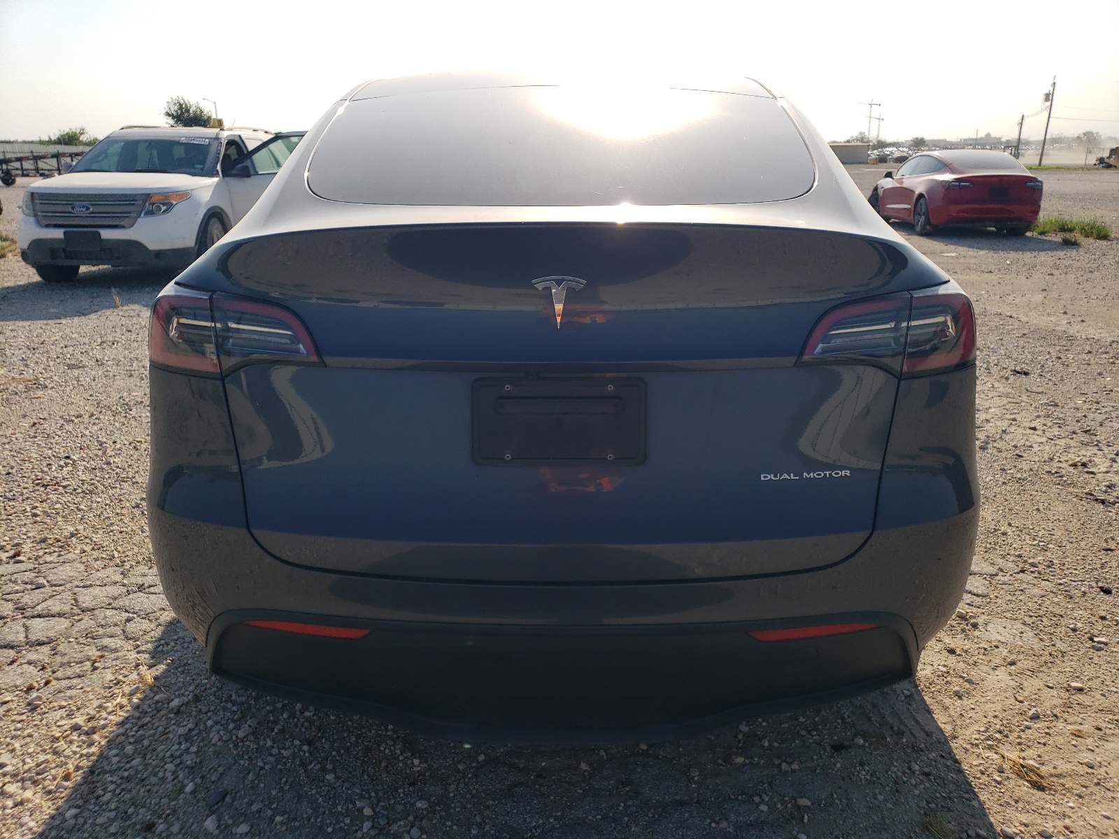 7SAYGDEE4PA098892 2023 Tesla Model Y