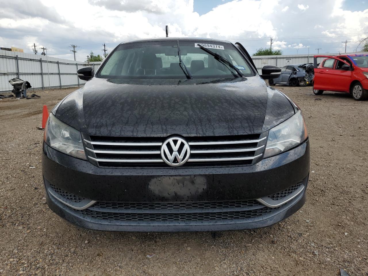 2014 Volkswagen Passat - Image 5