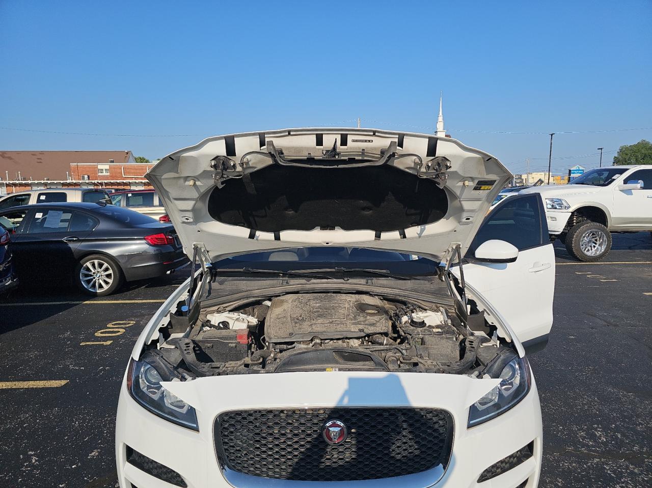 SADCJ2GX0JA235684 2018 Jaguar F-Pace Premium