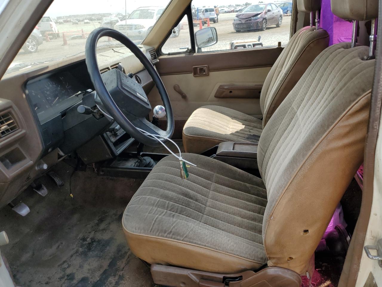 1984 Toyota Pickup Xtracab Rn56 Sr5 VIN: JT4RN56S3E5012670 Lot: 66426814