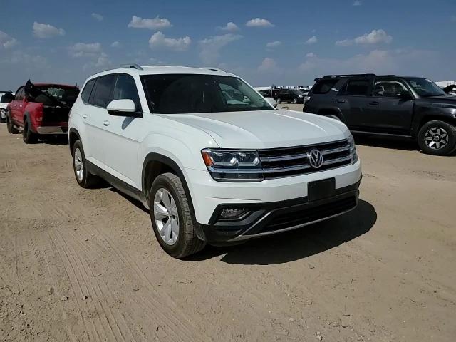 1V2DR2CA3KC608067 2019 Volkswagen Atlas Se