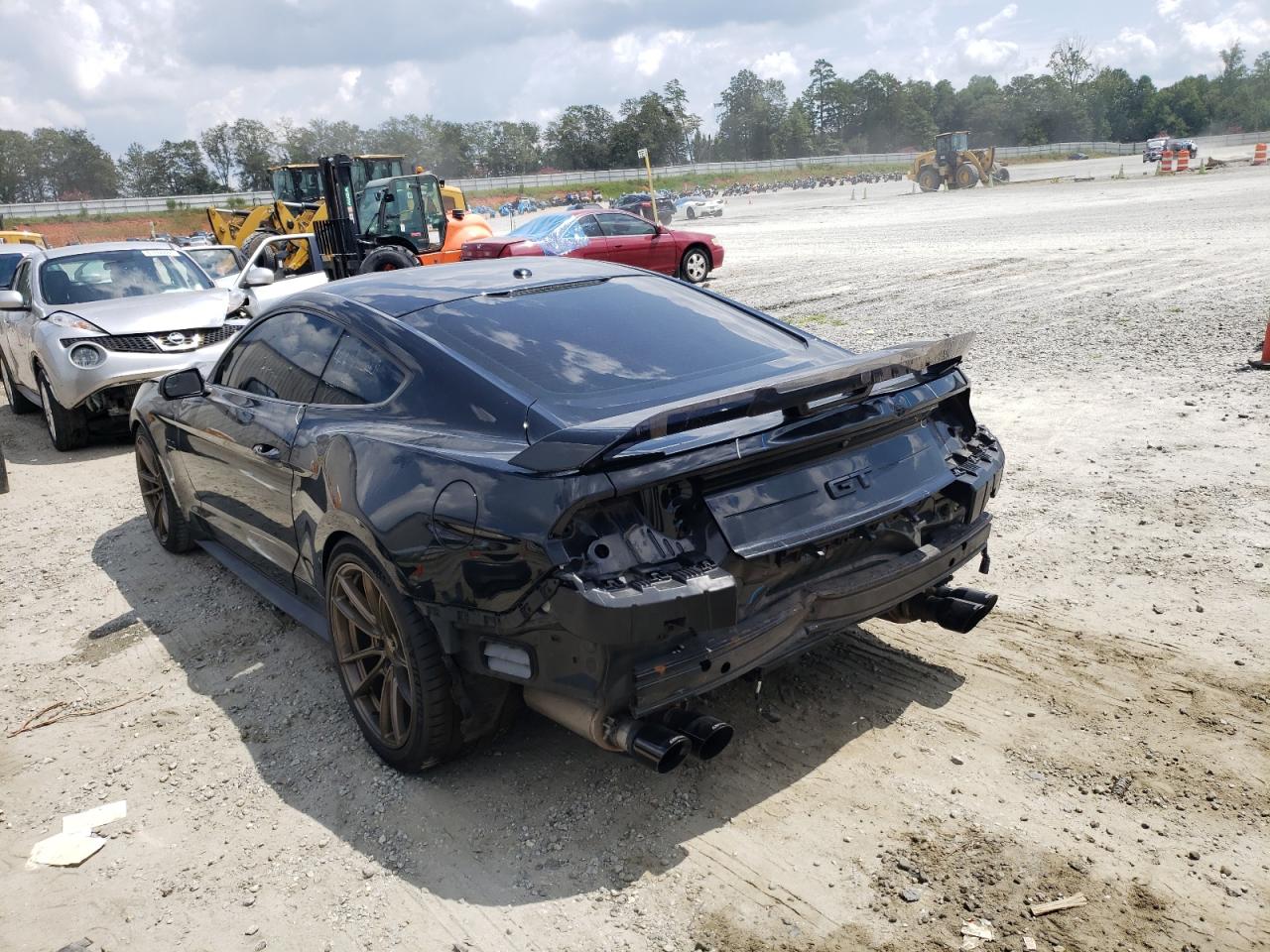 1FA6P8CF9J5129563 2018 FORD MUSTANG - Image 2