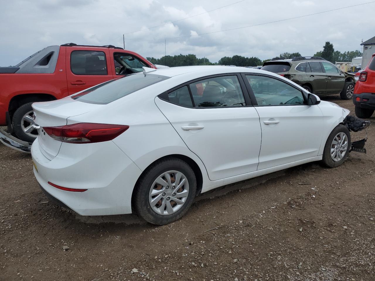 2017 Hyundai Elantra - Image 3
