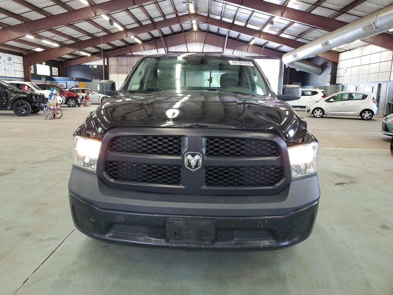 2018 Ram 1500 St vin: 3C6JR6AG4JG194318