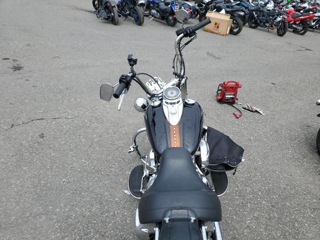 2010 HARLEY-DAVIDSON FLSTC 