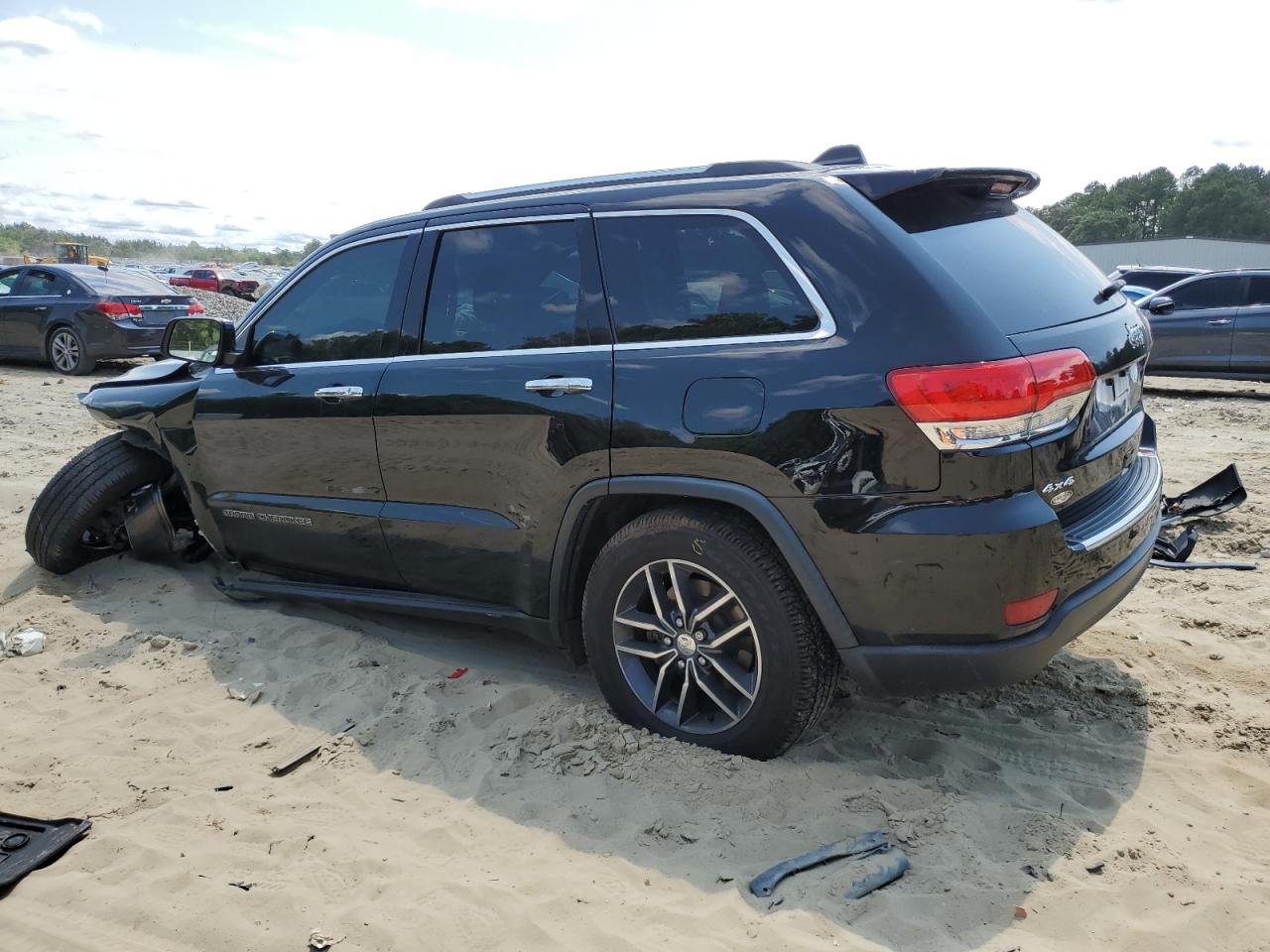 1C4RJFBG7JC319073 2018 JEEP GRAND CHEROKEE - Image 2