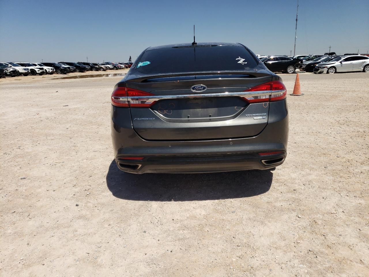 2018 Ford Fusion Titanium/Platinum VIN: 3FA6P0D91JR137762 Lot: 67567024