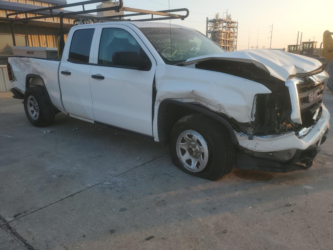 2015 GMC Sierra - Image 4