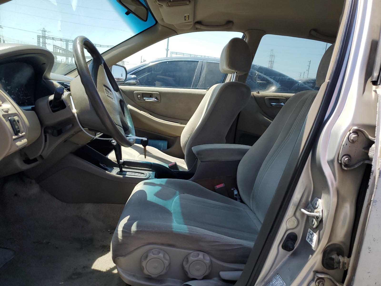 JHMCG6650XC009593 1999 Honda Accord Lx