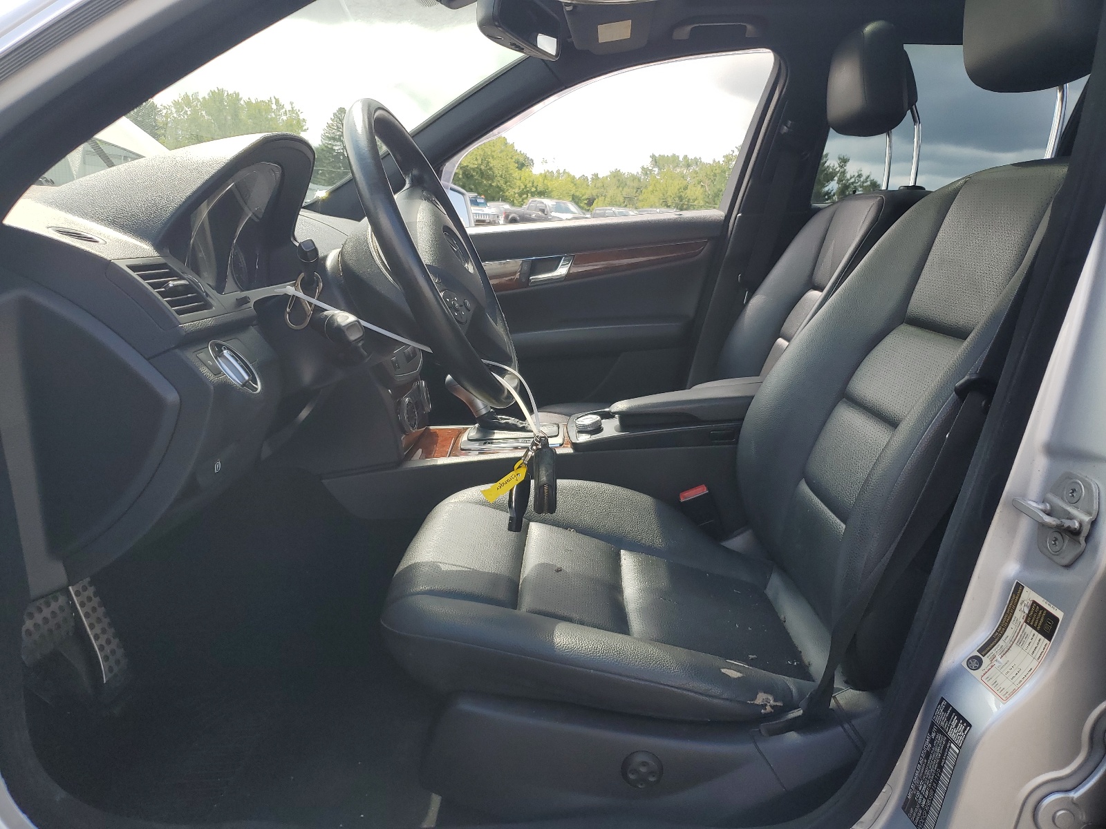 WDDGF8BBXBR181199 2011 Mercedes-Benz C 300 4Matic