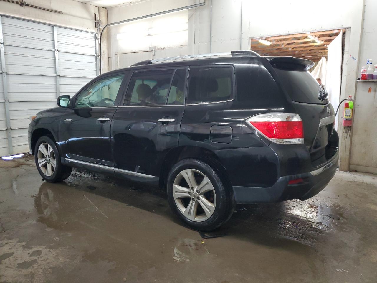 5TDDK3EH7CS152743 2012 Toyota Highlander Limited