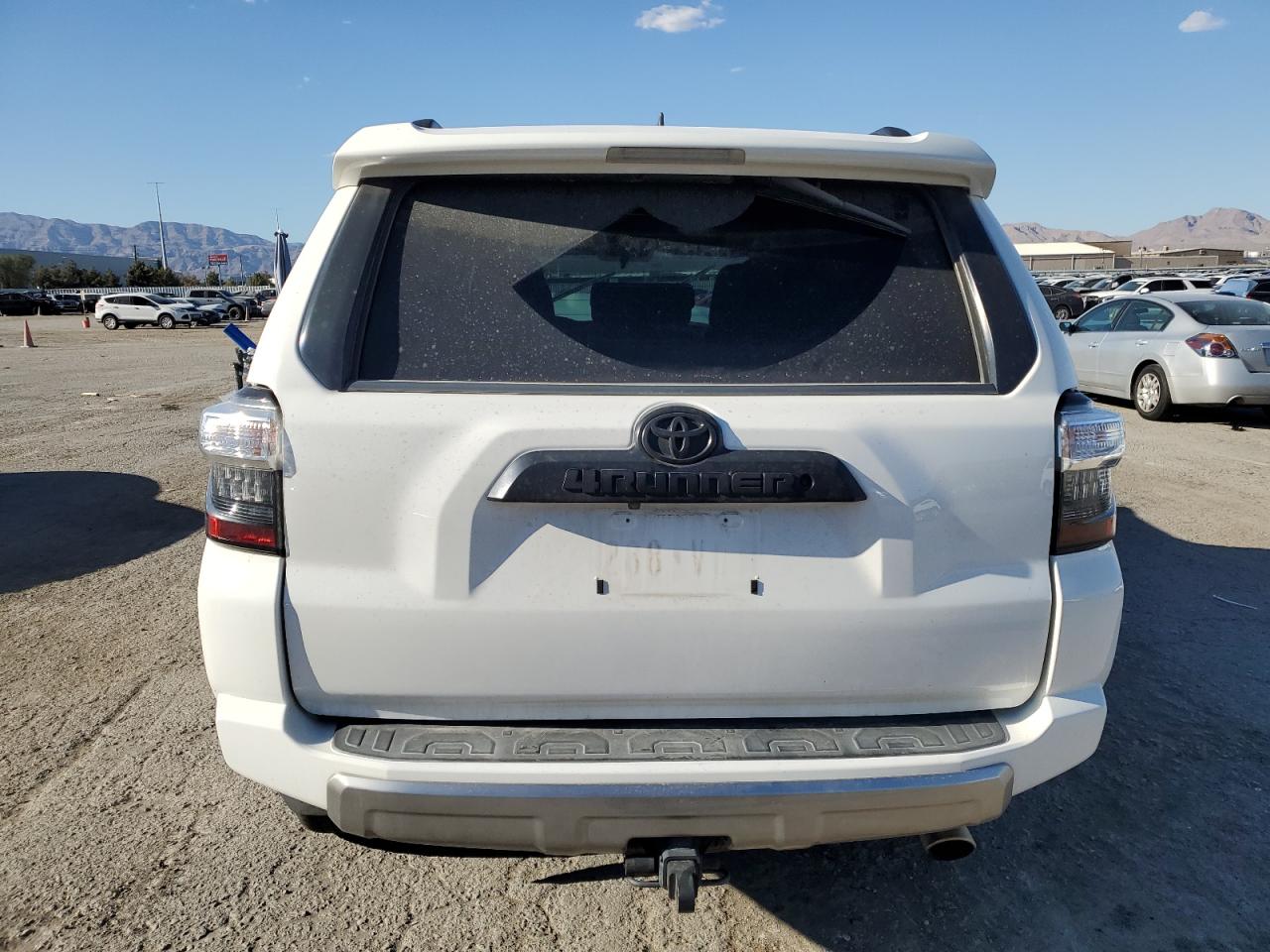 2018 Toyota 4Runner Sr5/Sr5 Premium VIN: JTEBU5JR7J5586560 Lot: 69638224