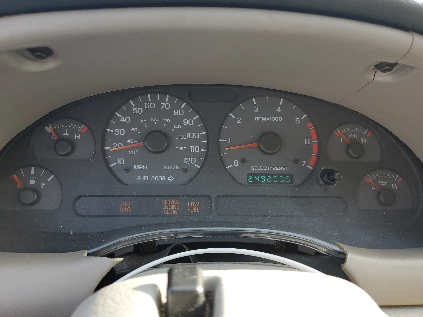 1FAFP4049XF193360 1999 Ford Mustang