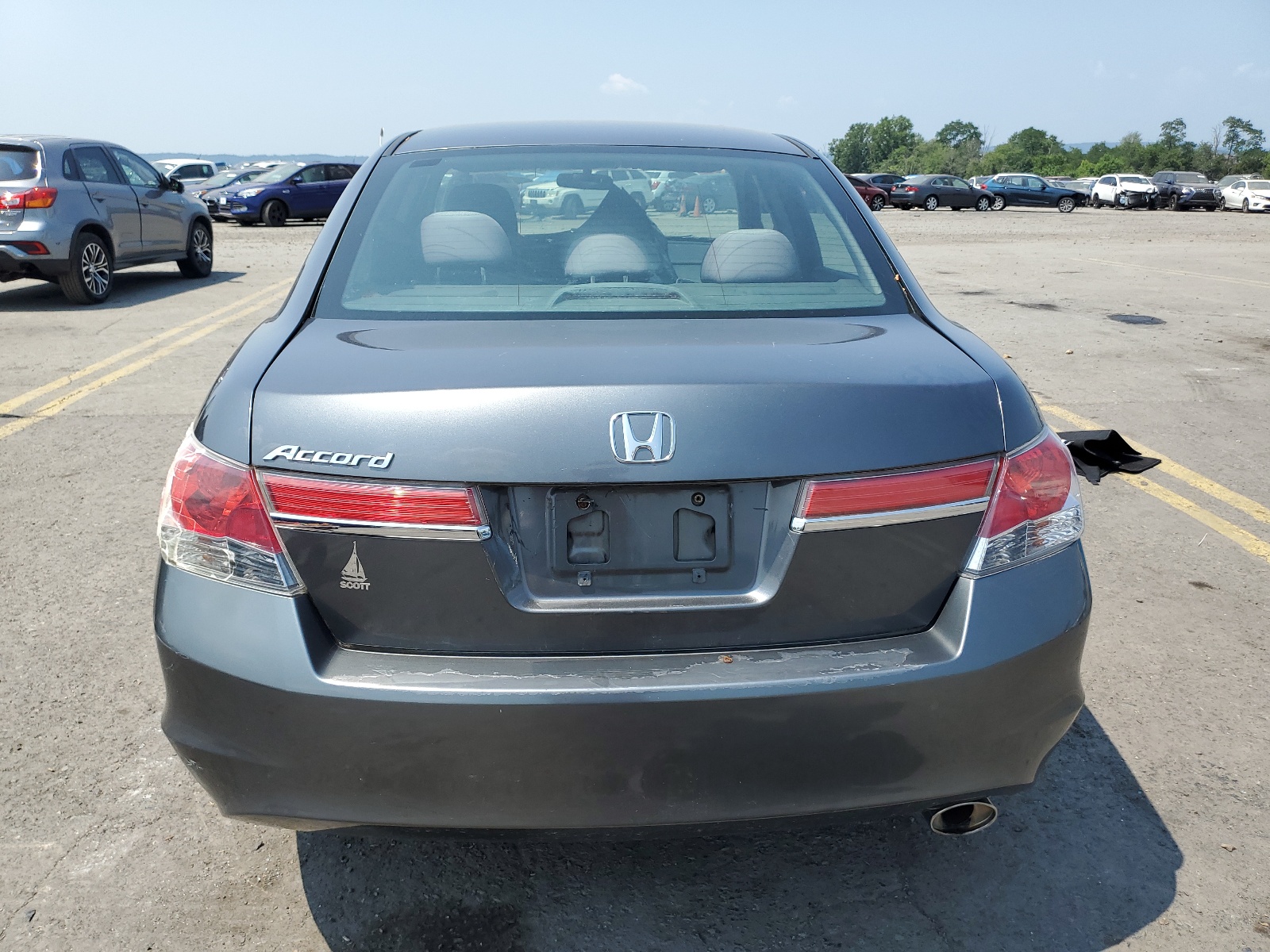 1HGCP2F33BA015399 2011 Honda Accord Lx