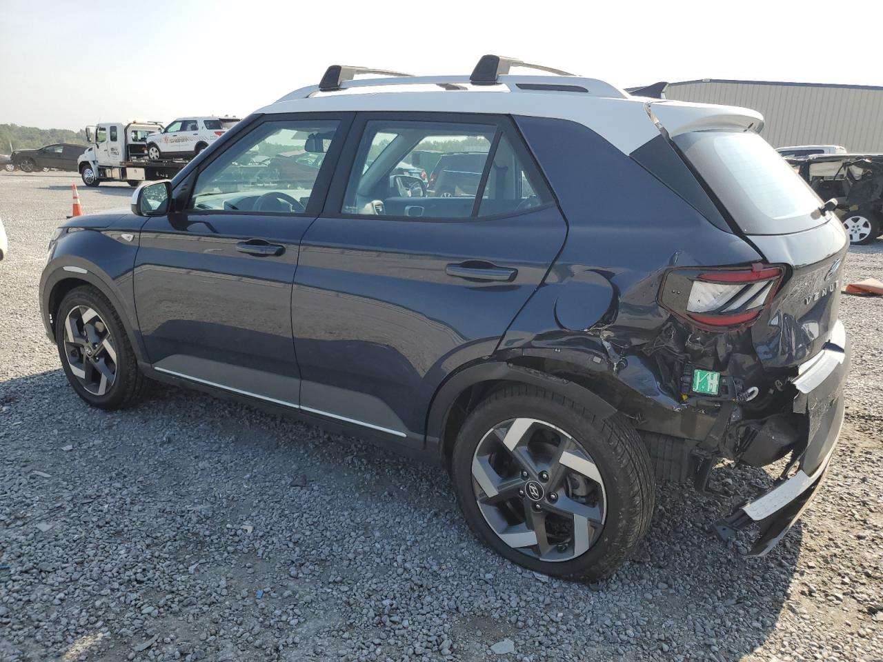2021 Hyundai Venue - Image 2