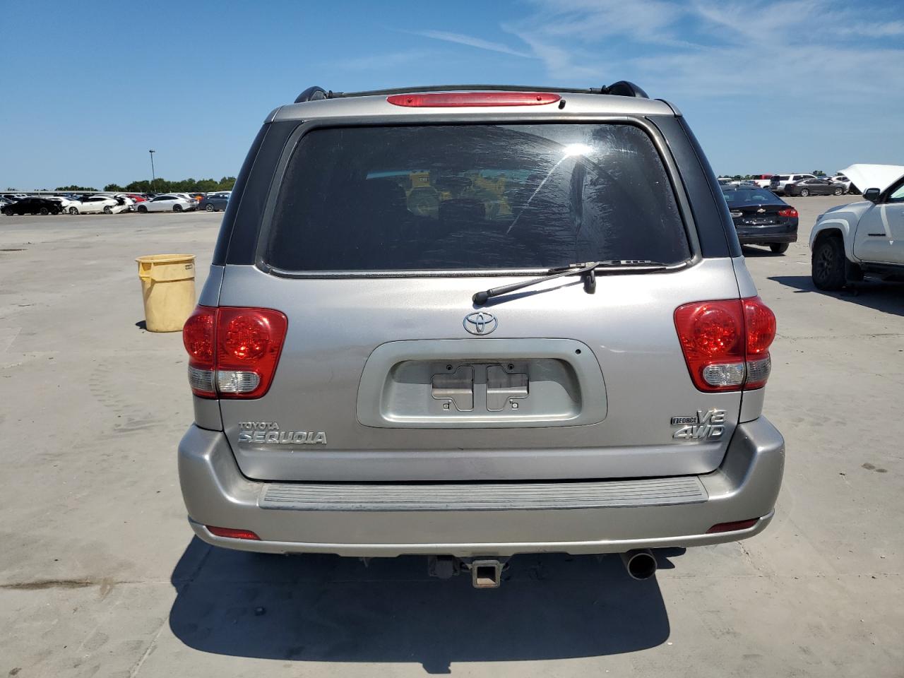 2005 Toyota Sequoia Sr5 VIN: 5TDBT44A45S246032 Lot: 66942004