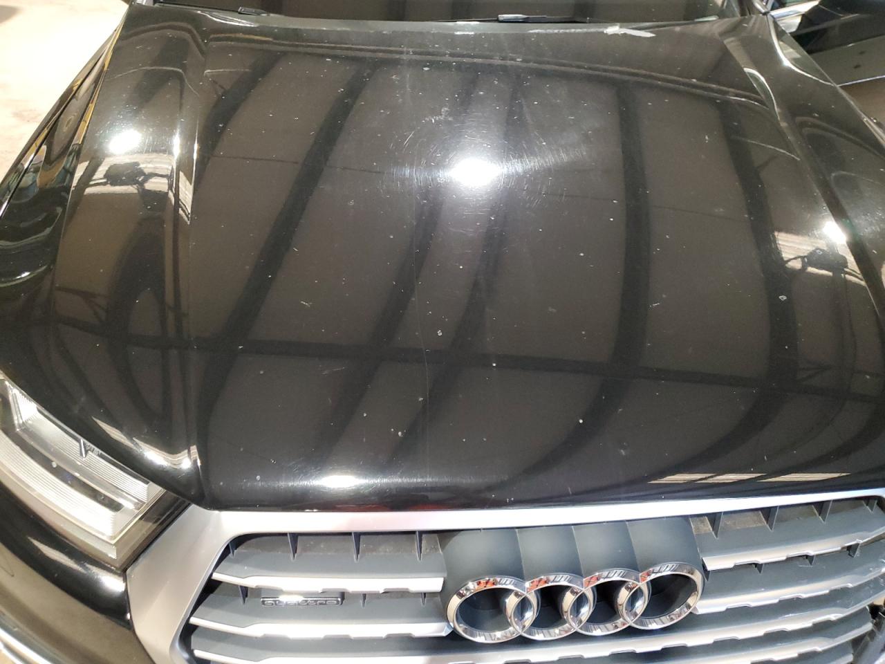 WA1LAAF77JD038429 2018 Audi Q7 Premium Plus