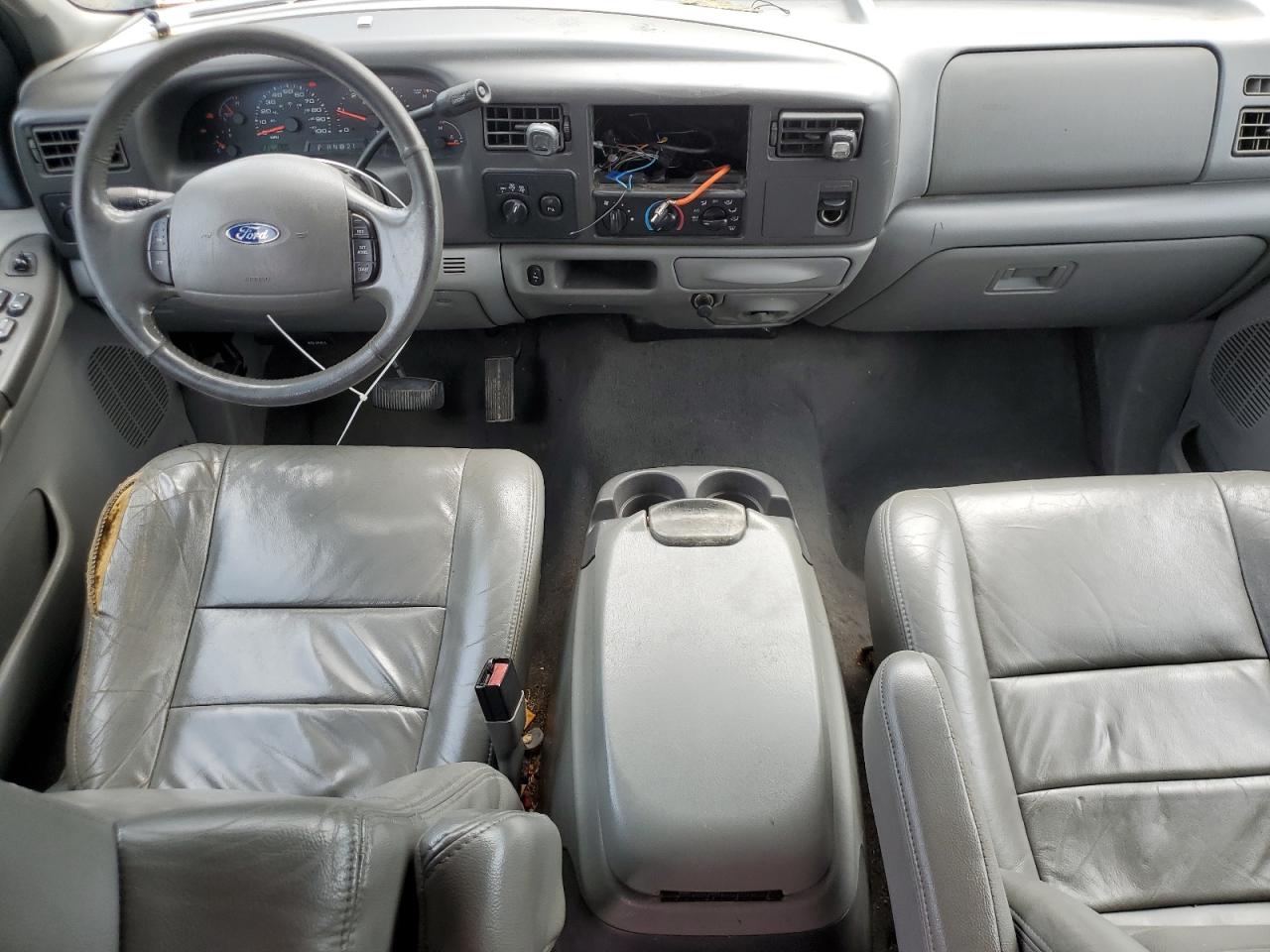 2004 Ford F250 - Image 8