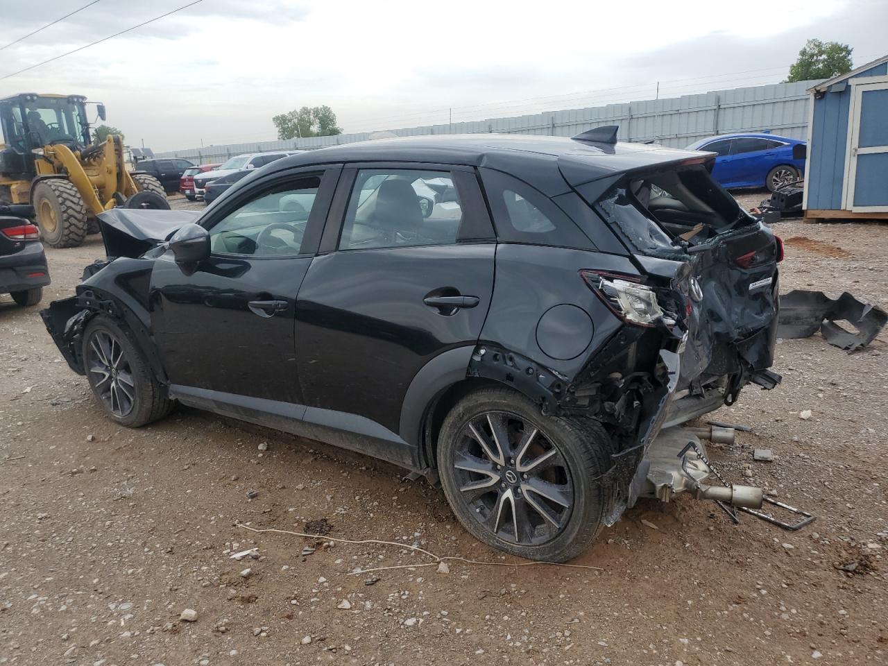 VIN JM1DKDC78J0329557 2018 MAZDA CX-3 no.2