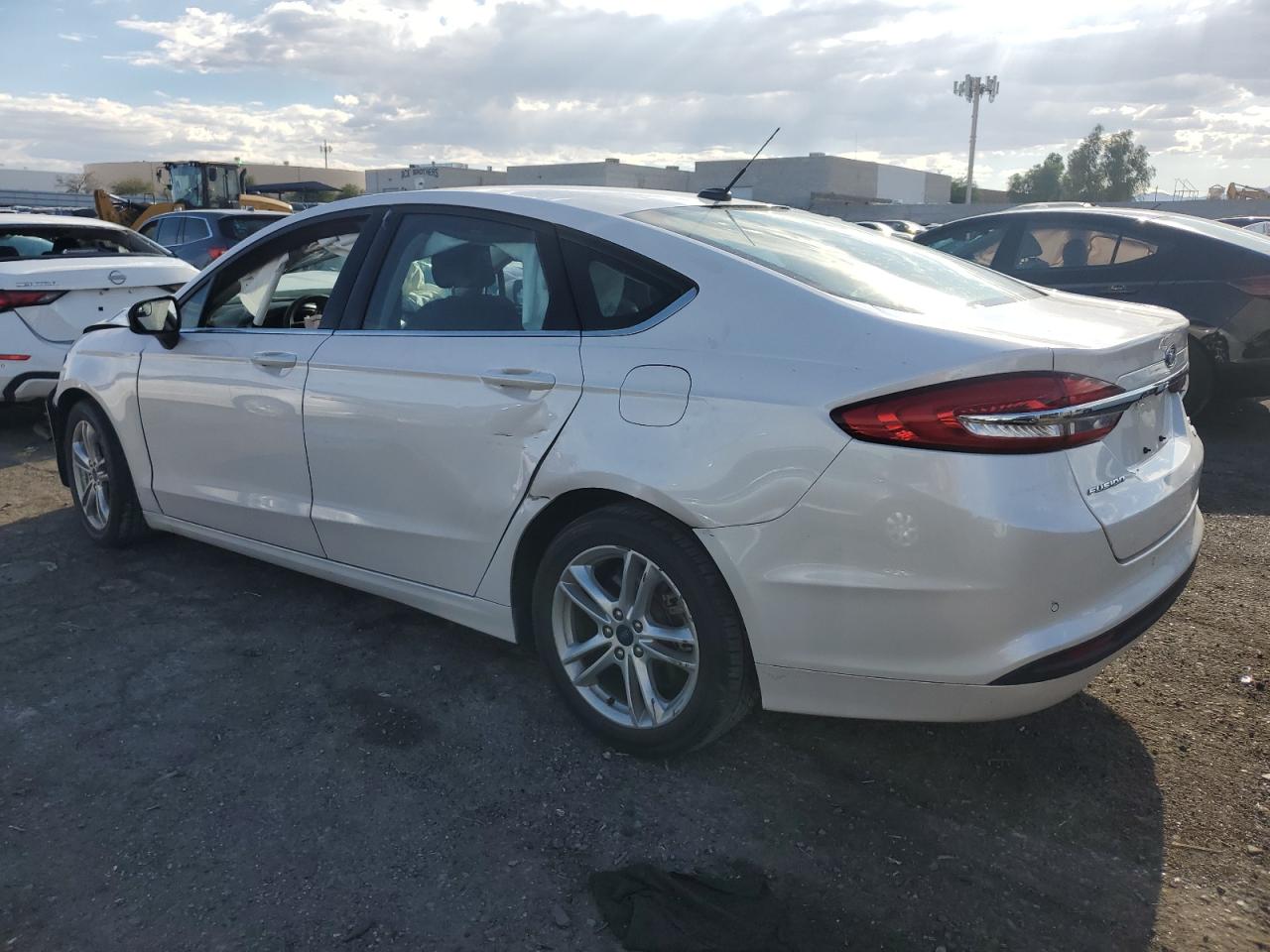 3FA6P0HD0JR192069 2018 FORD FUSION - Image 2