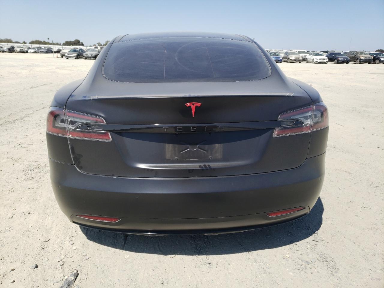 5YJSA1E45JF291444 2018 Tesla Model S