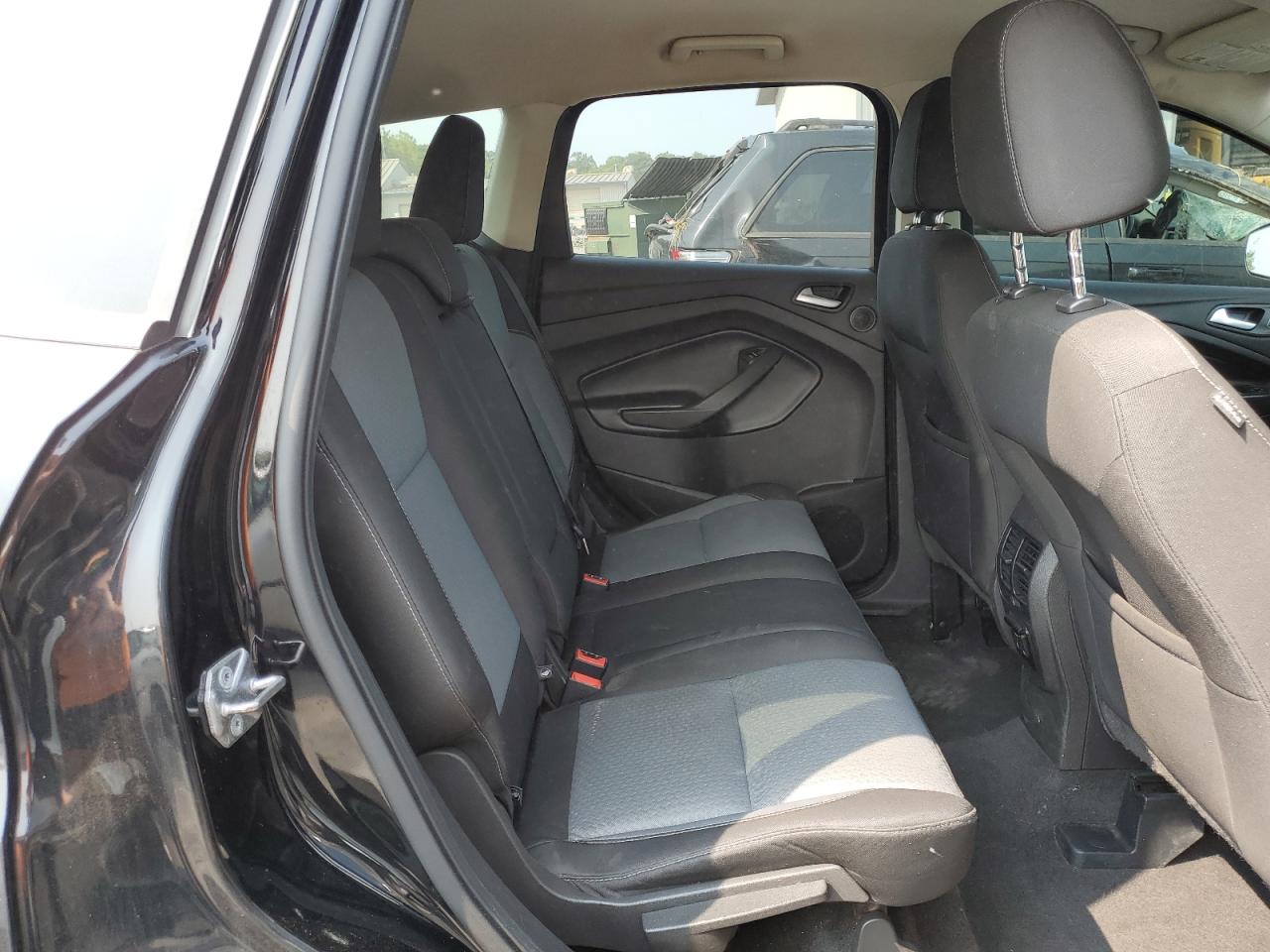 1FMCU0GD7HUA35337 2017 Ford Escape Se